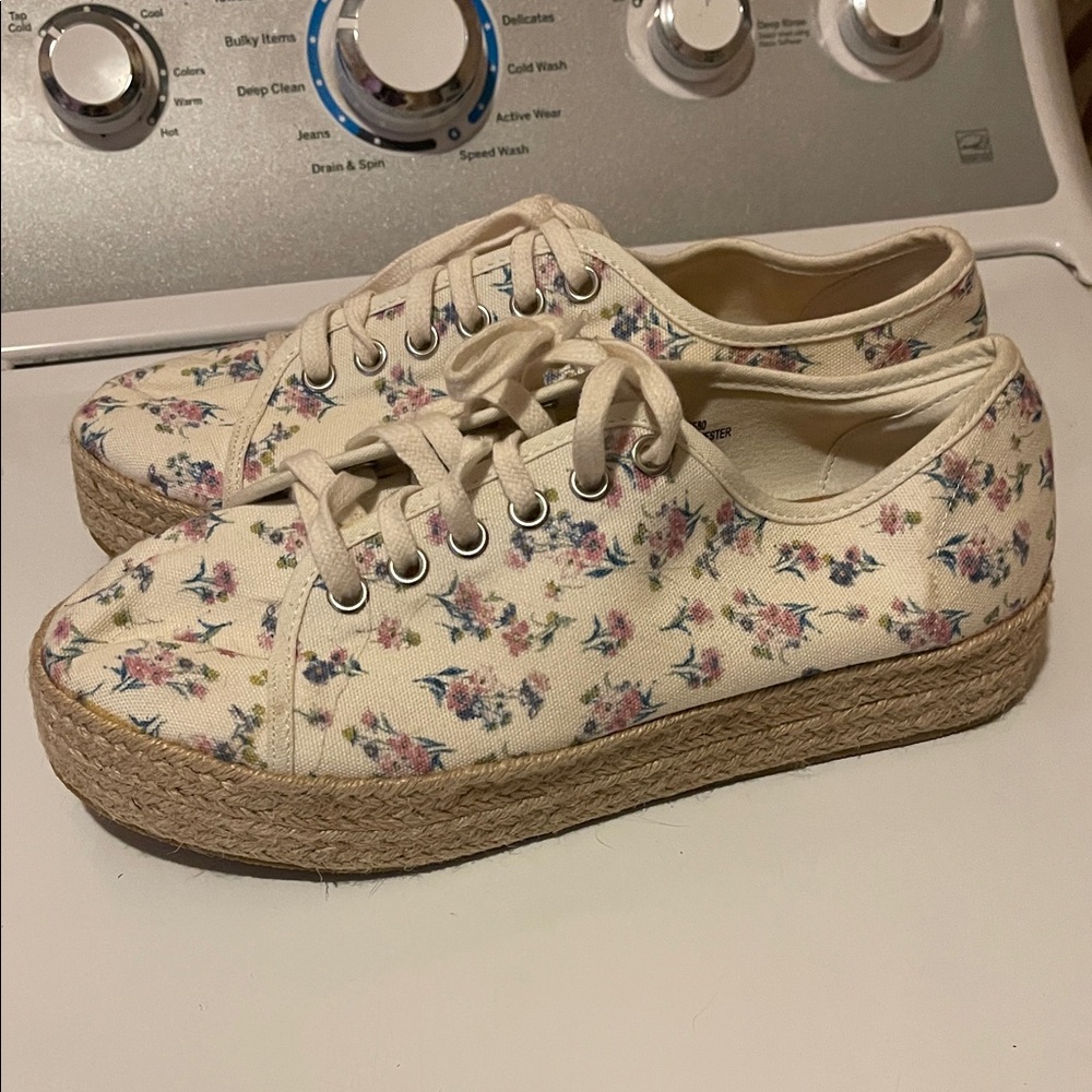 Torrid Cream Floral Platform Sneakers